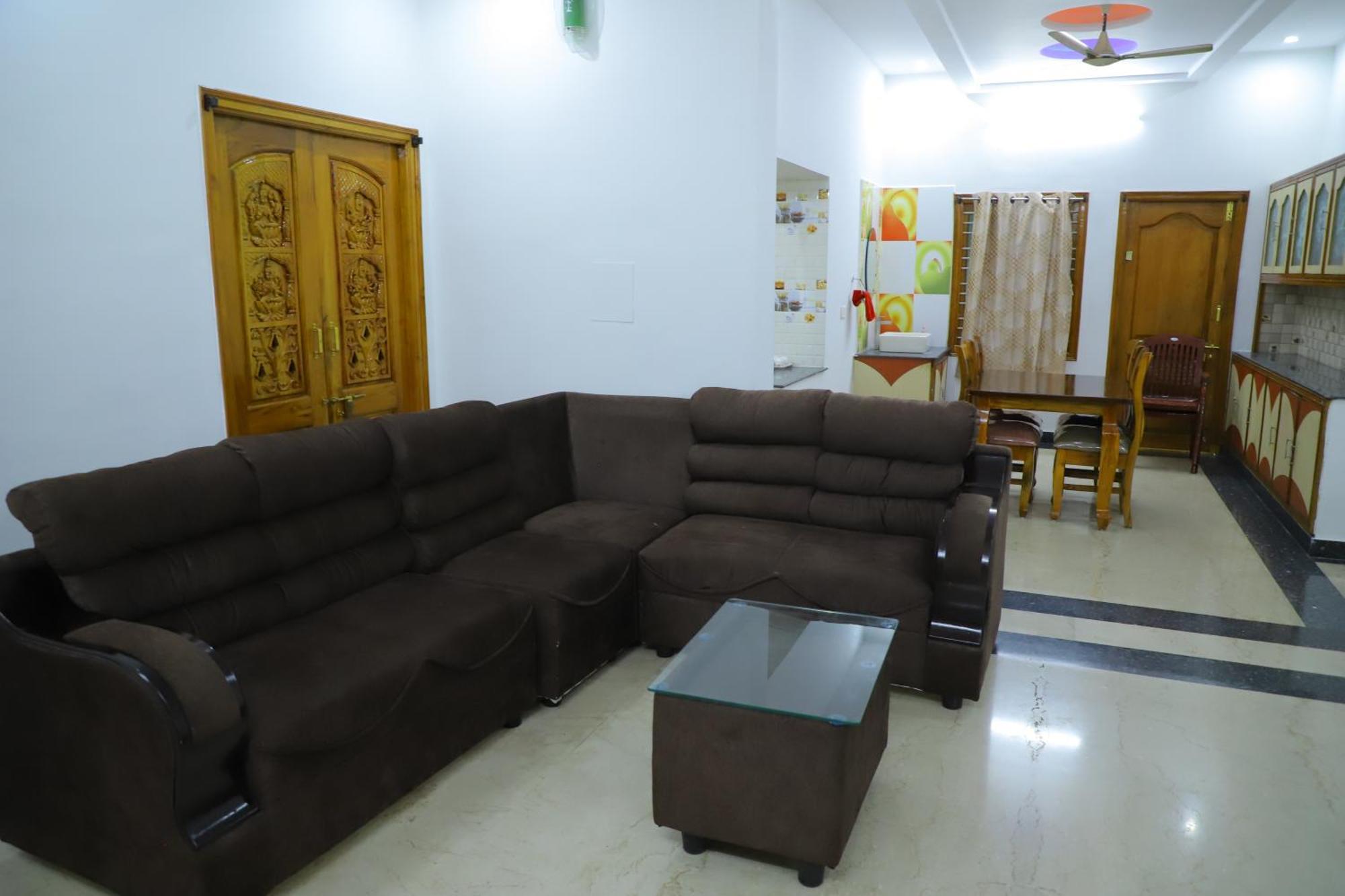 Nanda Mohan Homestay- Luxuries Ac Apartment Close To Alipiri Foothills-Kapila Teertham And Iskcon Temple 蒂鲁帕蒂 外观 照片