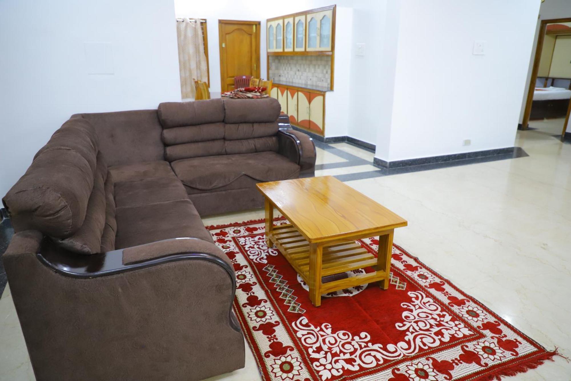 Nanda Mohan Homestay- Luxuries Ac Apartment Close To Alipiri Foothills-Kapila Teertham And Iskcon Temple 蒂鲁帕蒂 外观 照片